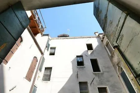 Ca' Correggio *