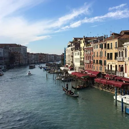 Rialto Secret Terrace Apartment