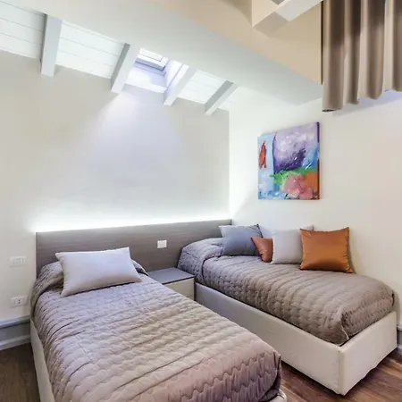Luxury Penthouse Apartment *
