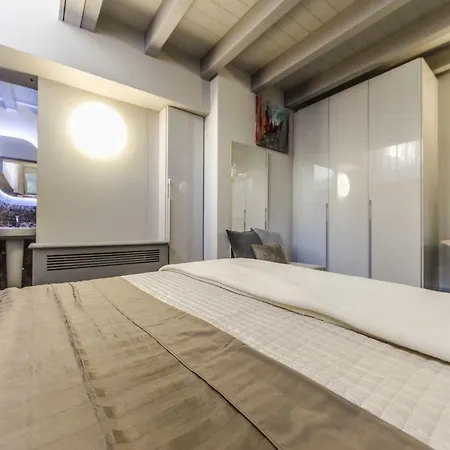 Luxury Penthouse *