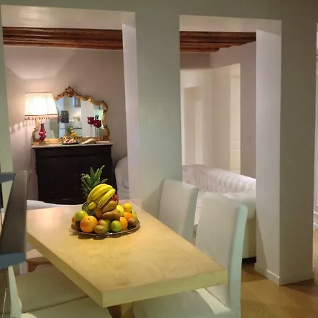 Bighouse Apartment