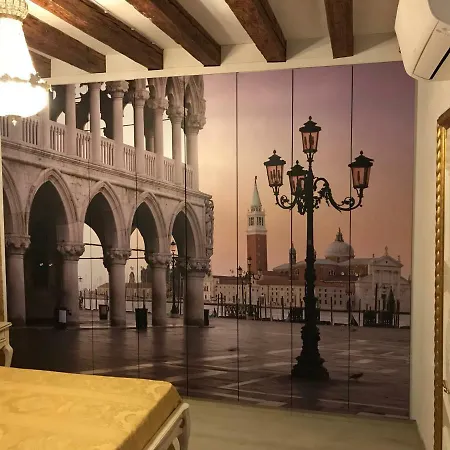 La Residenza Di Carlo Close To Piazza San Marco Apartment