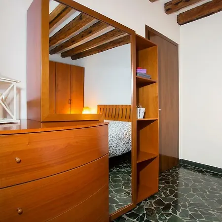 Ca'lisa Apartment *