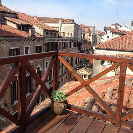 Séjour chez l'habitant Attico Con Altana Venise