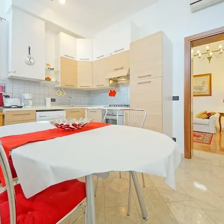 Apartment Dolcevita N 315 *