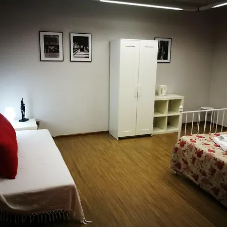 Aurora Hostel Guest house