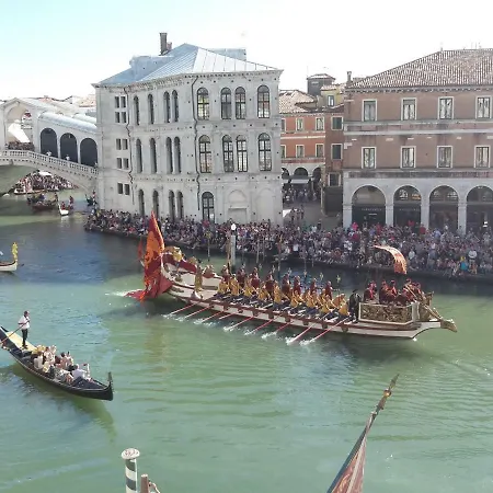 Casa Cattaneo Grand Canal View Apartment *