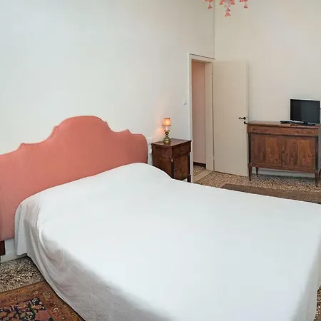 Casa Cattaneo Grand Canal View Apartment Venice