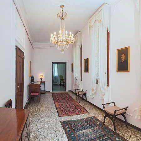 Casa Cattaneo Grand Canal View Apartment Venice