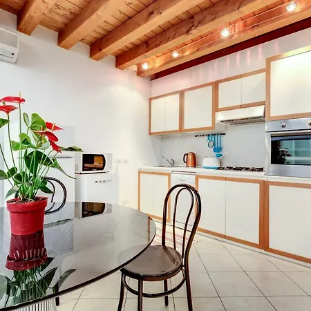 Apartment Little Canal 19