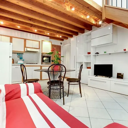 Apartment Little Canal 19