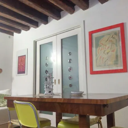 Leonardo Bed & Breakfast 2*