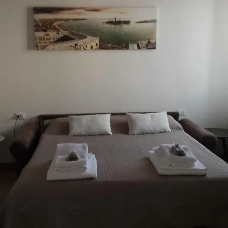 Homesweethome Apartment
