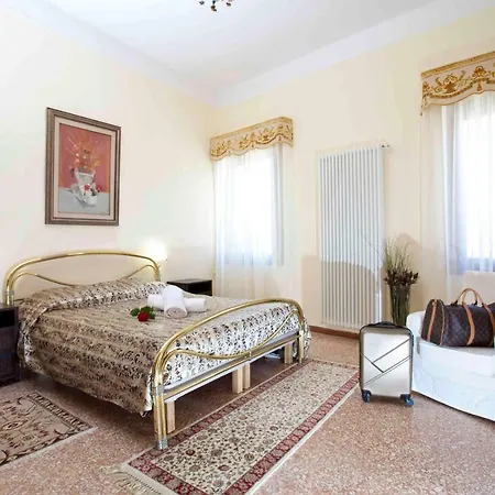 Di.gianfranco Piano Nobile Apartment *