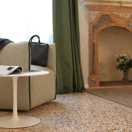 Palazzo Vendramin Costa Apartment Venice