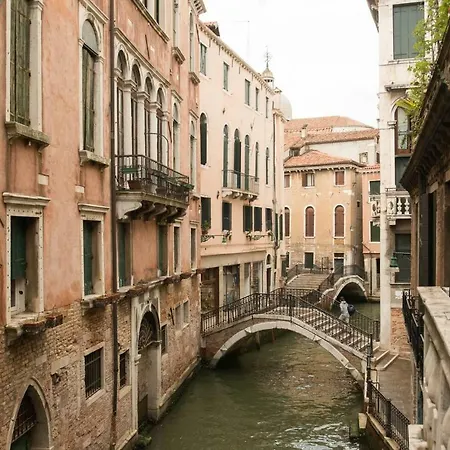 Piano Nobile A San Marco Apartment *