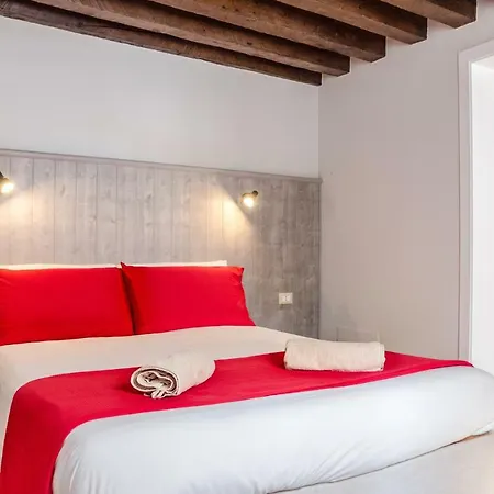 Rosso Apartment