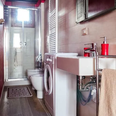 Rosso Apartment