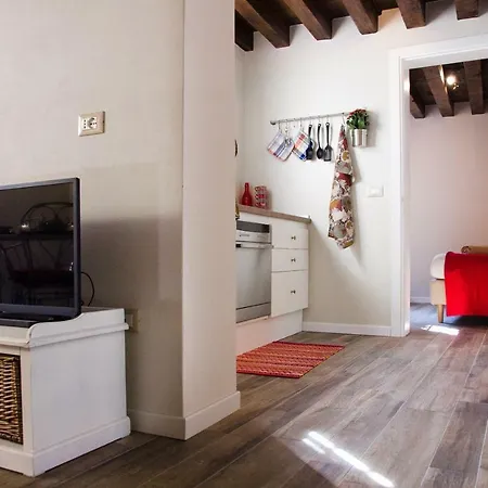Rosso Apartment