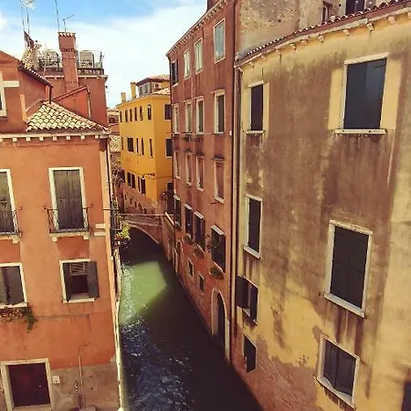 Apartment Mansarda Querini