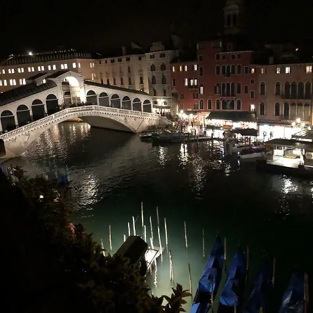Apartment Rialto Terrace On The Grand Canal *
