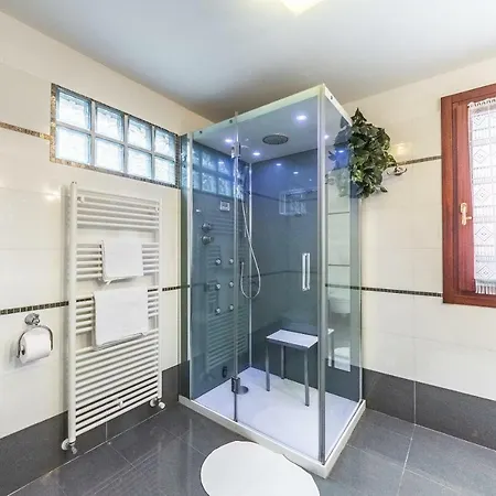 Ca' Delfina Apartment