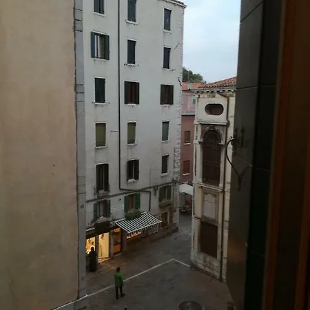 La Guglia - Guglia House-cannaregio-venezia Apartment