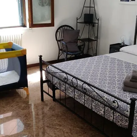 Ca' Burcio Apartment *