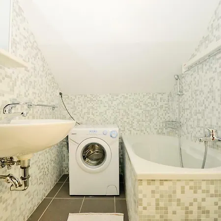 Ca' Bernarda Apartment *