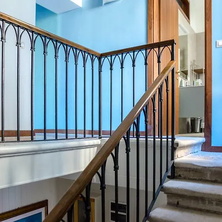 Azzurro Two Bathrooms Apartment Venice