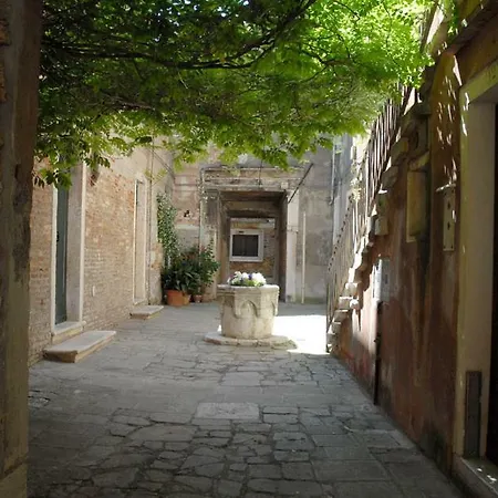 Dorsoduro - Corte Della Comare Apartment Venice
