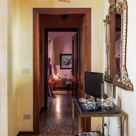 Ca' Zora - Contemporary & Barock House