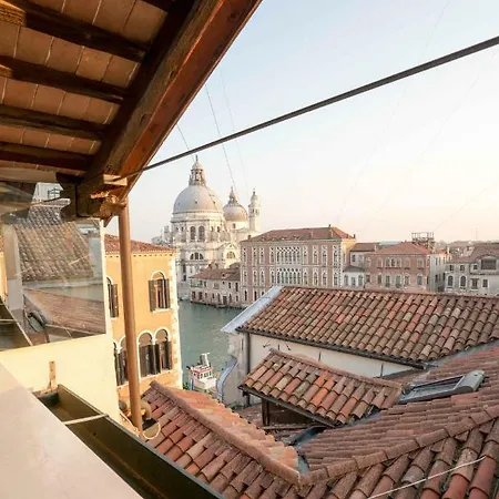 Romantic Penthouse Apartment Venice