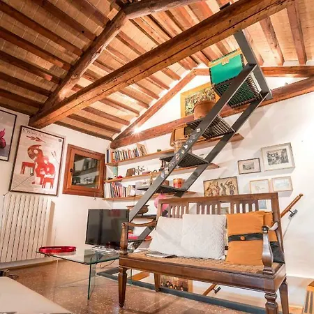 Romantic Penthouse Apartment Venice