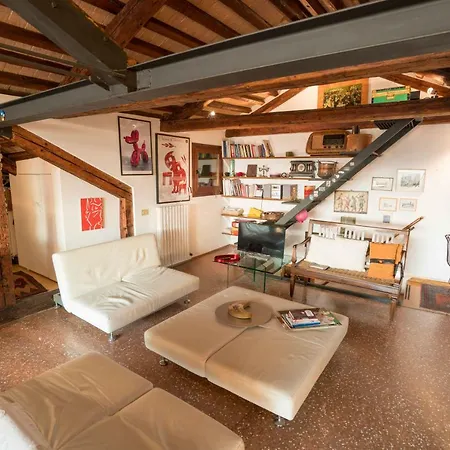 Romantic Penthouse Venice