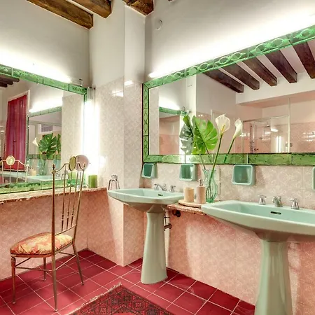 Palazzo Pisani Apartment *