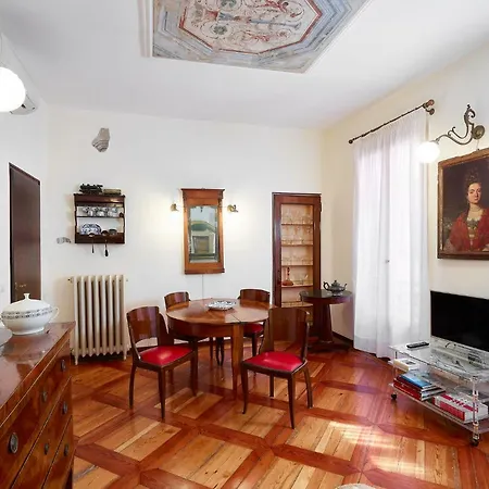 Apartment Palazzo Morosini Brandolin Dimora Romantica Venice