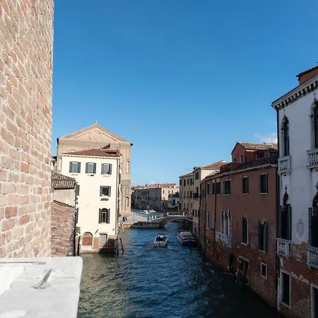 Palazzo Vendramin Costa Venice