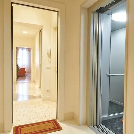 Holiday home Charming On Grand Canal *