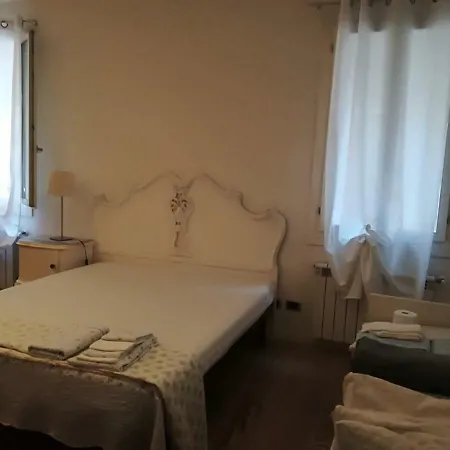 Apartment Casettaveneziana02704 *