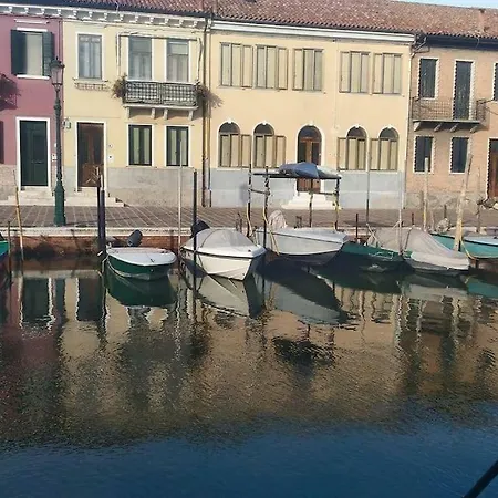 Apartment House On The Water Murano
