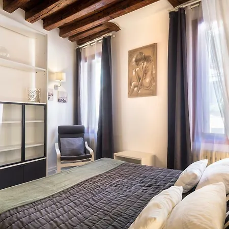 Terrazzina - Romantic Pied A Terre At The Heart Of Cannaregio District Venice