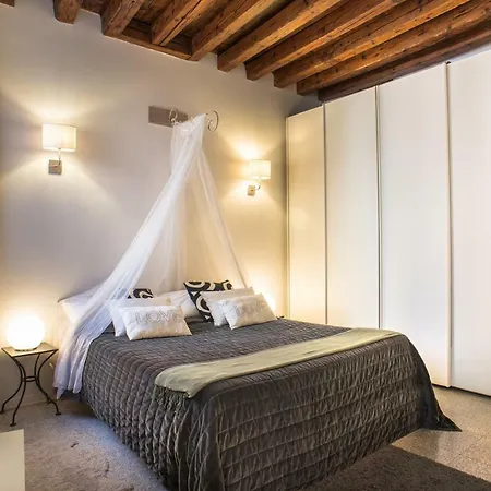Terrazzina - Romantic Pied A Terre At The Heart Of Cannaregio District *