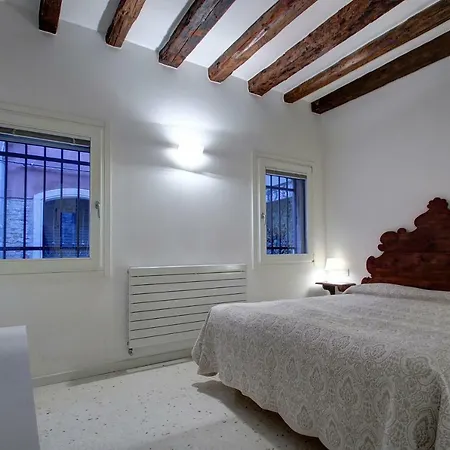 Apartment Guggenheim Museum, Cool, 4Pax