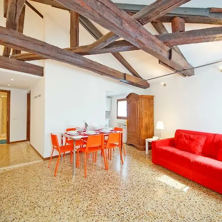 Terrace Apartment *