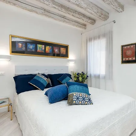 Heaven Biennale, The Elegant Apartment