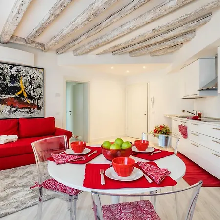 Heaven Biennale, The Elegant Apartment *