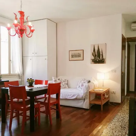 Apartment Ponte San Lorenzo *