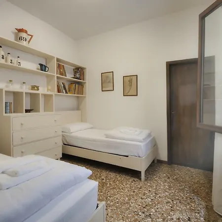 Venetian Mood Bianco Apartmán