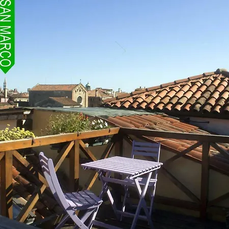 Mariangela Artist's Apartment Venice